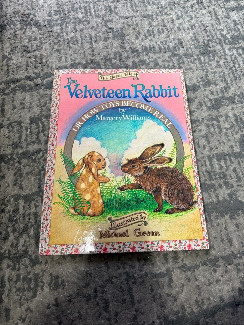 Scholastic The Velveteen Rabbit Hardcover - Pink Blue Cover